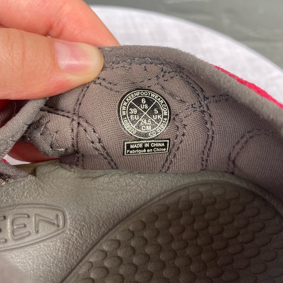 Keen waterproof hiking sandals - Picture 5 of 6